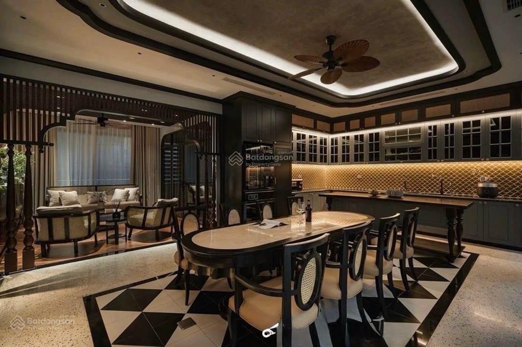 Bán gấp! hoàng văn thái, dt 89m2*7 tầng mt 8m, vỉa hè, ô tô tránh, thang máy, kinh doanh, hơn 39 tỷ