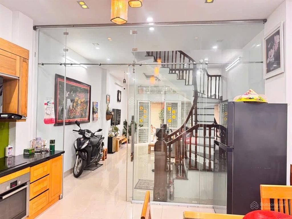 Bán gấp! phùng khoang, thanh xuân 60m2*4 tầng, mt 4.5m, ô tô tránh kd, lô góc, 3 thoáng, hơn 16 tỷ.
