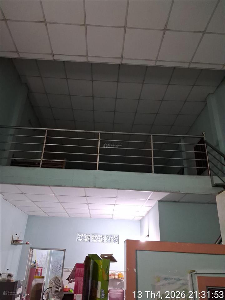 Bân nhà phố mặt tiền đường 8m. dt 5x20m nhà cấp 4 gác lửng