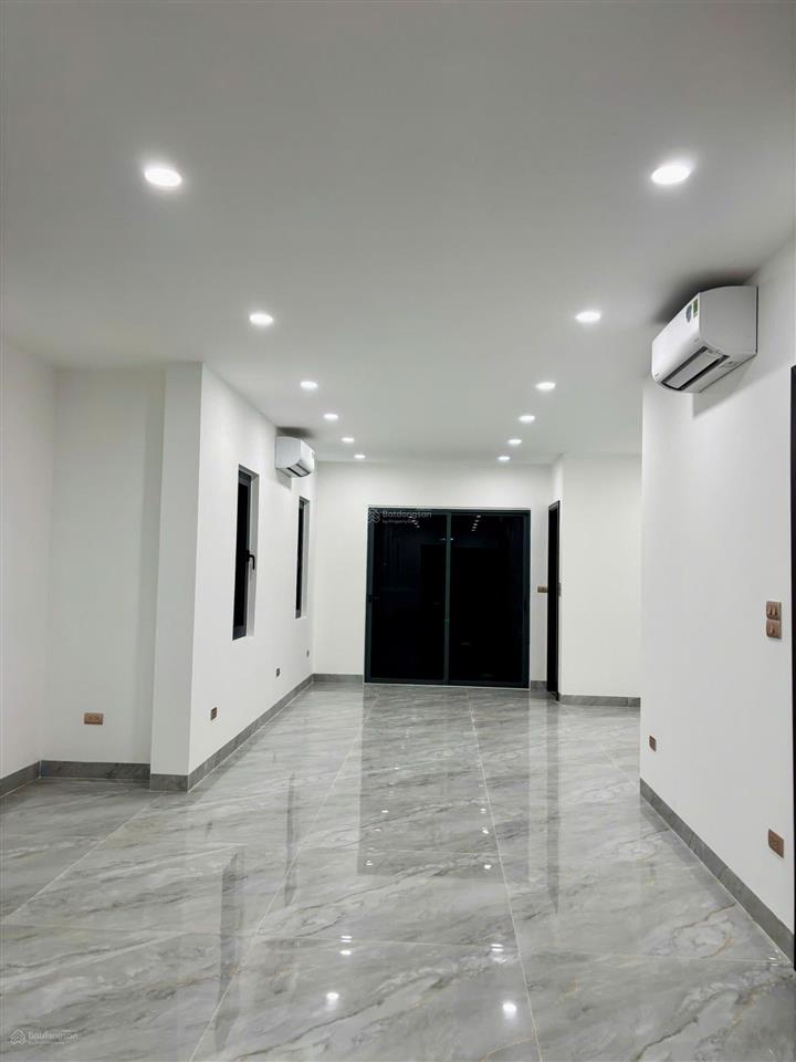 Phố tam trinh tòa nhà 90m² x 7 tầng thang máy vừa ở vừa kinh doanh tốt + mua 1 được 2