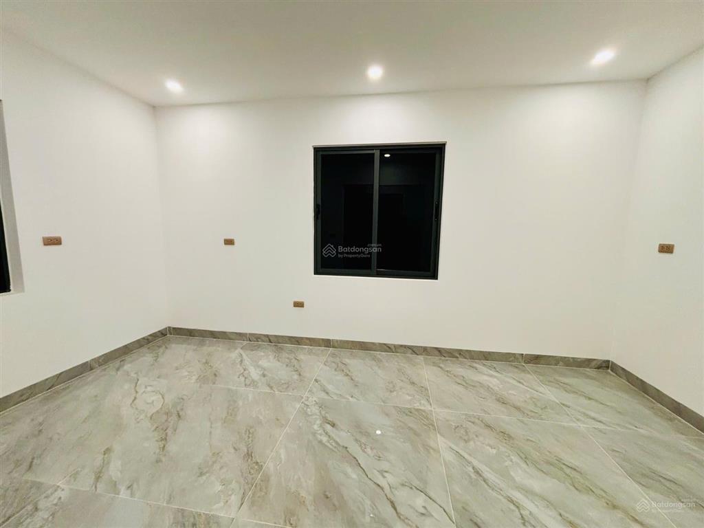 Phố tam trinh tòa nhà 90m² x 7 tầng thang máy vừa ở vừa kinh doanh tốt + mua 1 được 2