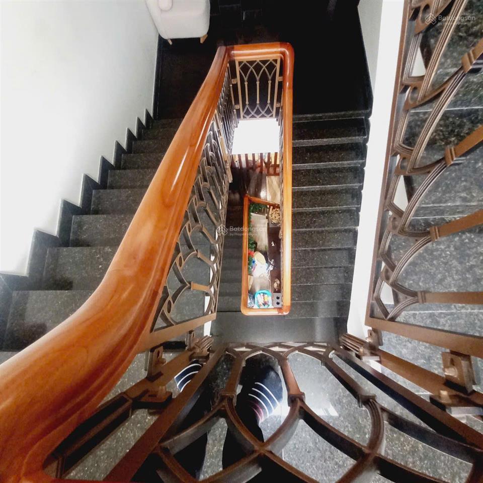 Biệt thự cao cấp! vị trí đẹp nhất khu đặng thùy trâm p13 bình thạnh 4 tầng 10x20m chỉ 30. x tỷ tl