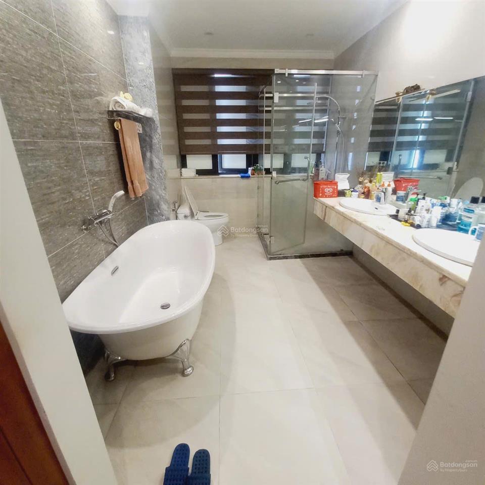Biệt thự cao cấp! vị trí đẹp nhất khu đặng thùy trâm p13 bình thạnh 4 tầng 10x20m chỉ 30. x tỷ tl