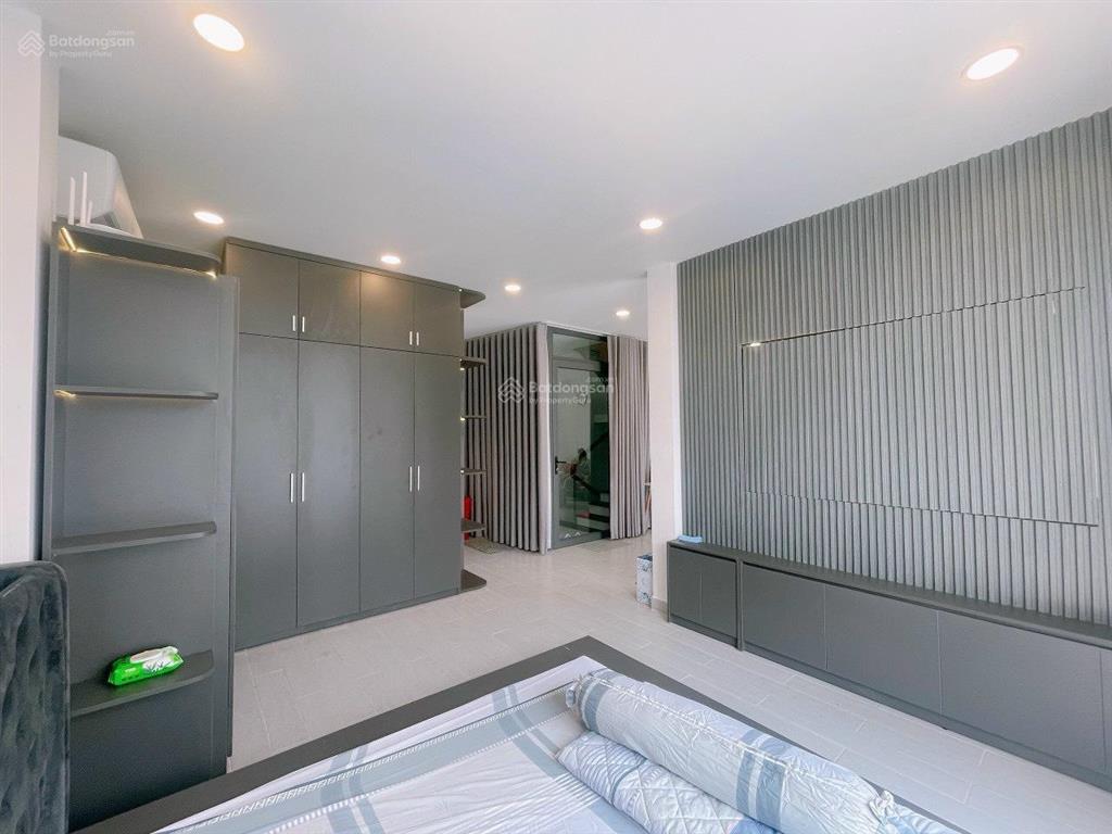 Vị trí đẹp  đối diện công viên! bán nhà đặng thùy trâm p13 q.bt 4 tầng 4,5x20m chỉ 15,99 tỷ tl