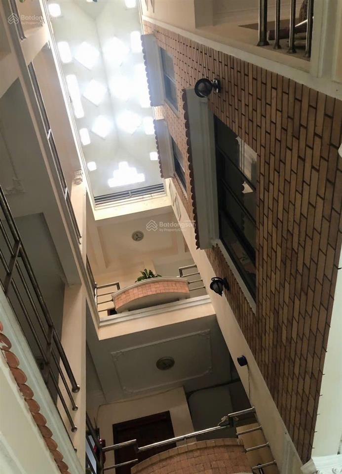 Bán nhà phan xích long 208m²  biệt thự 2 mặt tiền  3 tầng  10pn  phú nhuận  giá 37.6 tỷ