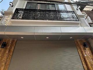 Bán nhà riêng tại cầu giấy, 9,8 tỷ, 40m2, 4pn, 4wc, 6 tầng, mặt tiền 4.5m