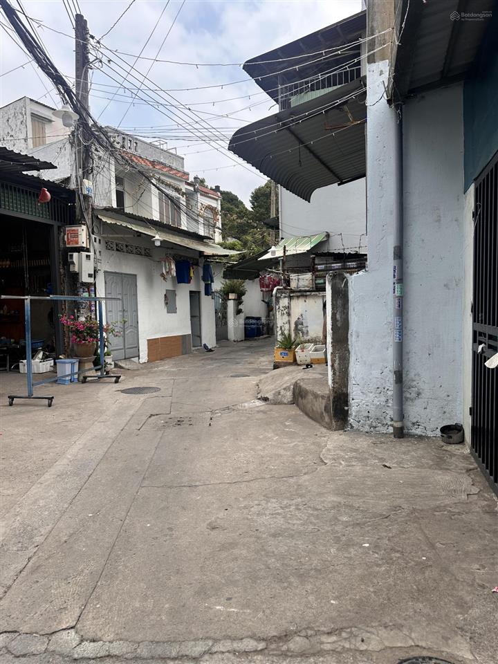 Bán đất tặng nhà giá chỉ 29tr/m2 160m2 ngang 9m hxh siêu hiếm dĩ an