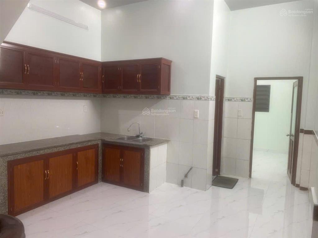 Bán nhà trần hưng đạo dĩ an  hxh  80m2 sân xe hơi rộng  nhà tâm huyết giá nhỉnh 4 tỷ