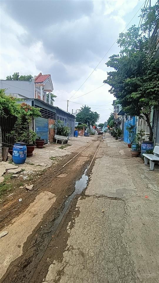 B.á.n n.h.à shr phan đăng lưu  tt dĩ an  hxh 8m chỉ 2.3 tỷ