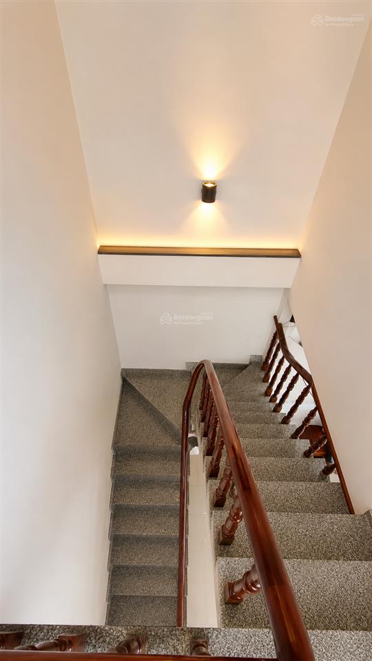 Bán nhà chiêu liêu  80m2  hxh  giá chỉ nhỉnh 3 tỷ .