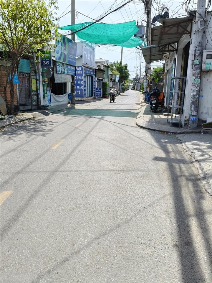 Bán nhà ngay chợ linh xuân  ngang hiếm 5,5 m  3pn  chỉ 4,2 tỷ