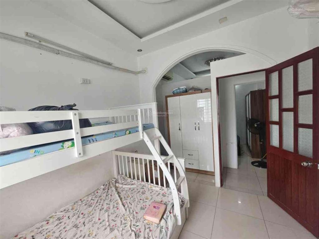 Bán nhà ngay phạm văn đồng ngang 8m hiếm gặp, lô góc ô tô đỗ cửa, 4pn, chỉ nhỉnh 6 tỷ