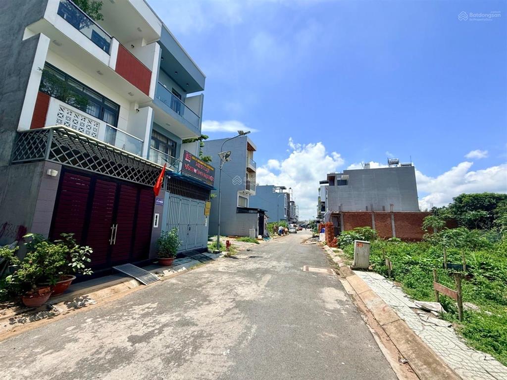Bán nhà ngô chí quốc 65m 4 tầng hxn 8m nhỉnh 5tỉ