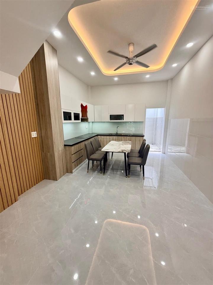 Bán nhà ngô chí quốc 65m 4 tầng hxn 8m nhỉnh 5tỉ