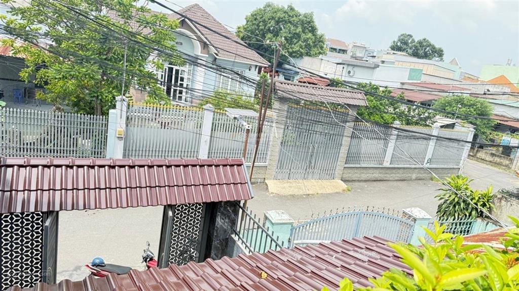 Bán nhà ngay ga metro khu cnc  83m hxh nhỉnh 7 tỉ