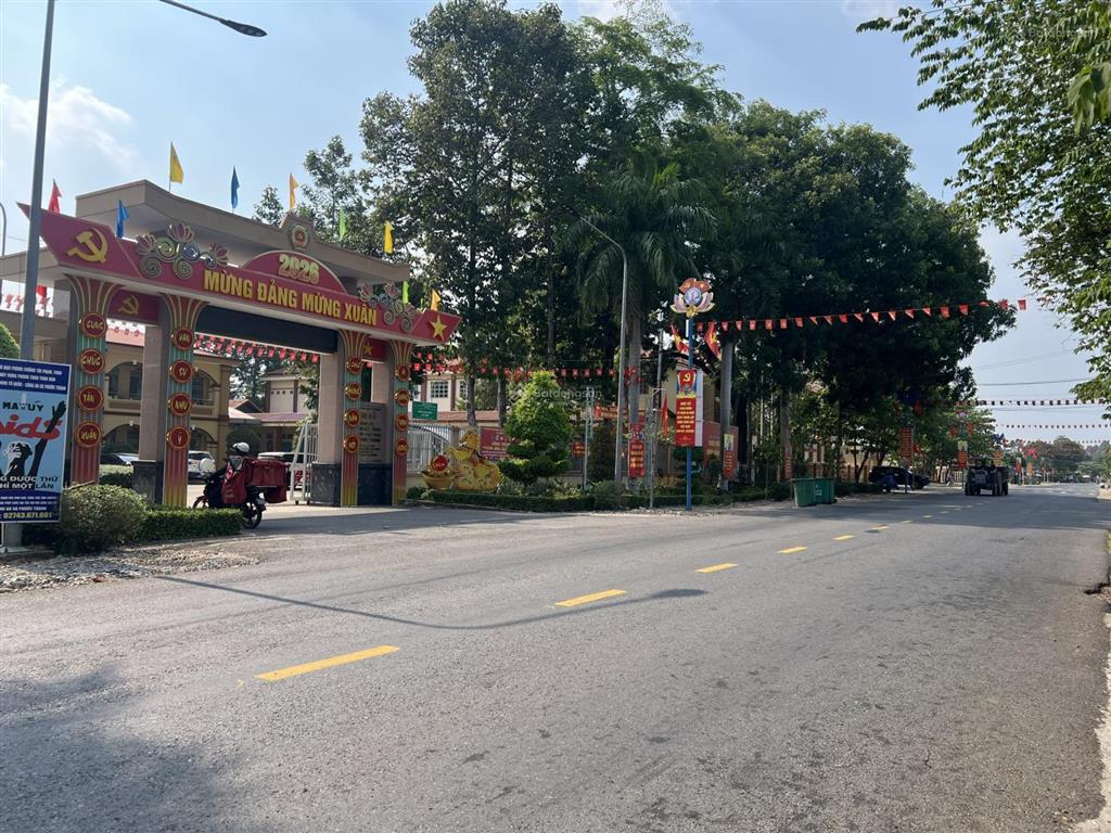 Cần tiền bán gấp đất, diện tích 136m2 thổ cư, tôi bán giá ngộp 450 triệu, đất sát đường dh507