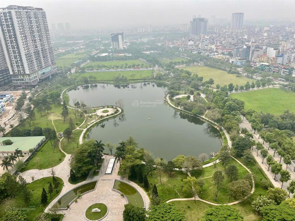 Cho thuê chcc n03t1 ngđ,có slot ô tô, dt 95m2, 3pn full nội thất,view hồ.giá chỉ 16tr/th