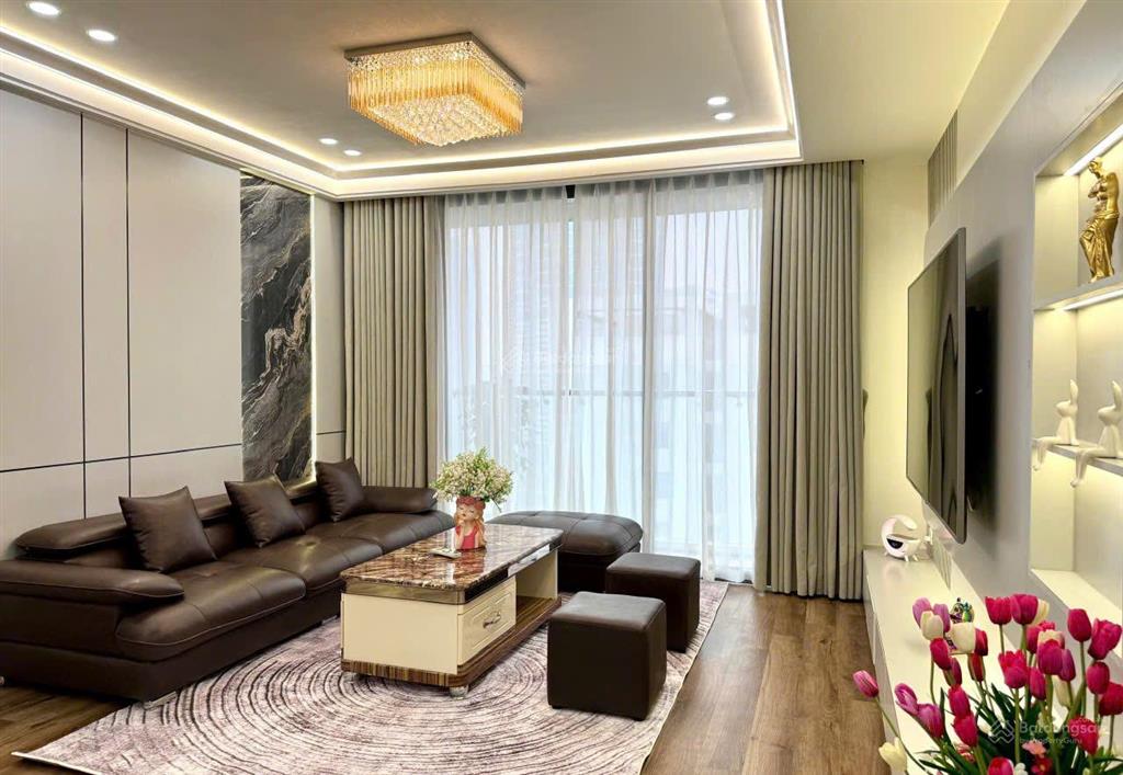 Cho thuê chcc n03t1 ngđ,có slot ô tô, dt 95m2, 3pn full nội thất,view hồ.giá chỉ 16tr/th