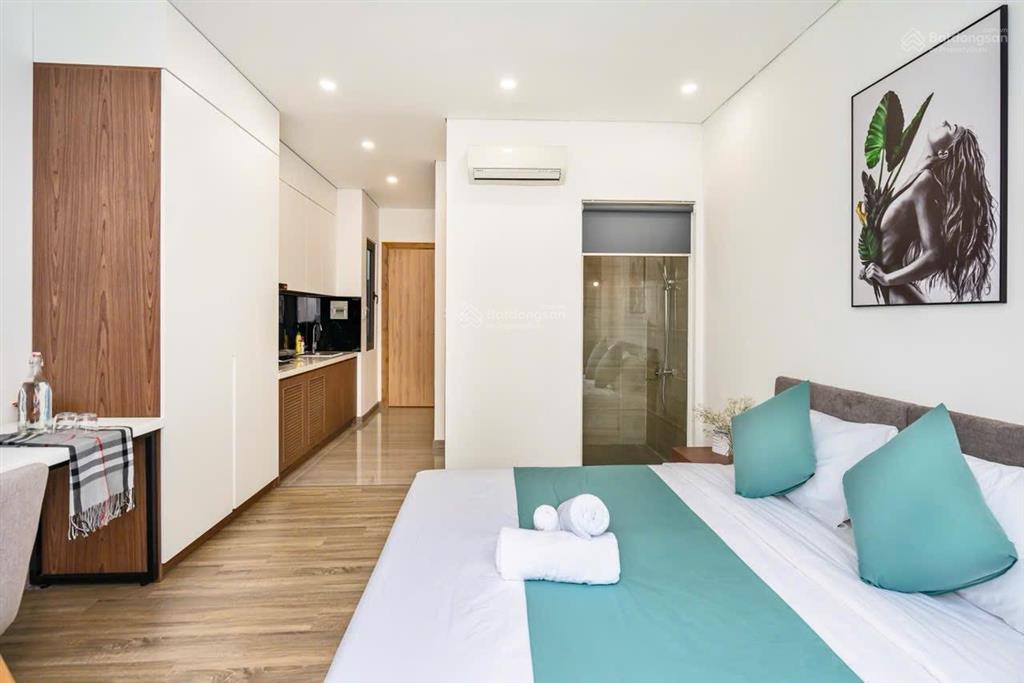 Căn hộ ban công thoáng full nội thất nguyễn văn cừ quận 5 gần cầu nguyễn văn cừ nowzone