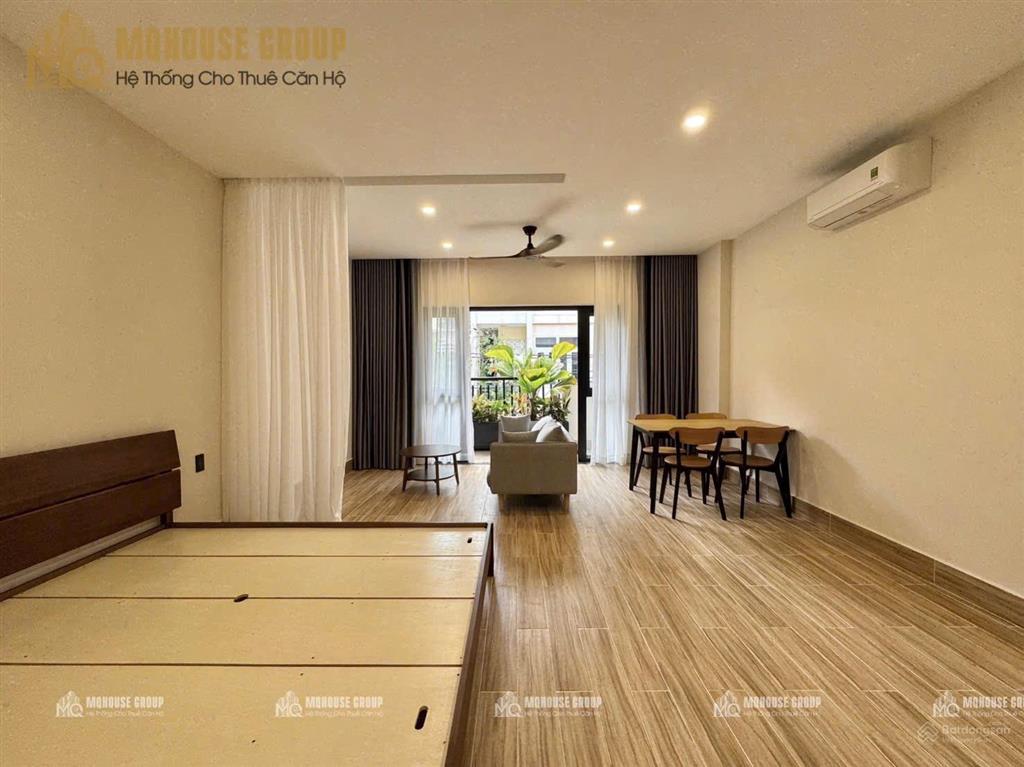 Cho thuê căn hộ studio full nội thất ban công trần hưng đạo quận 1 ngay bùi viện, chợ bến thành
