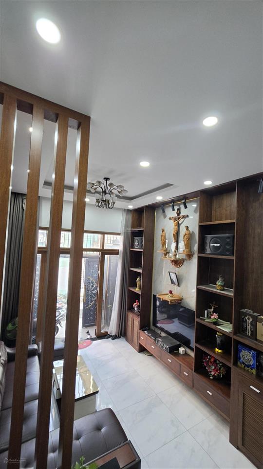 Bán nhà riêng tại hẻm tam châu, thủ đức, 1 trệt 3 lầu 7,3 tỉ