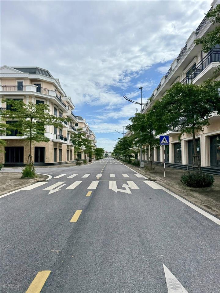 Shophouse vietsing square  giá cắt lỗ chỉ nhỉnh 5 tỷ