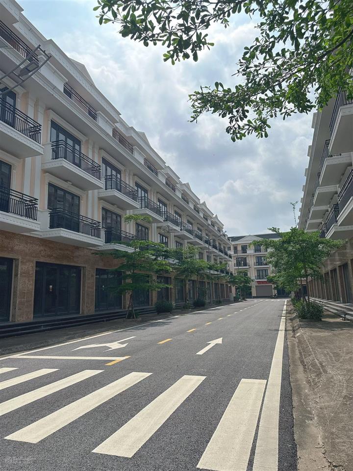 Shophouse vietsing square  giá cắt lỗ chỉ nhỉnh 5 tỷ