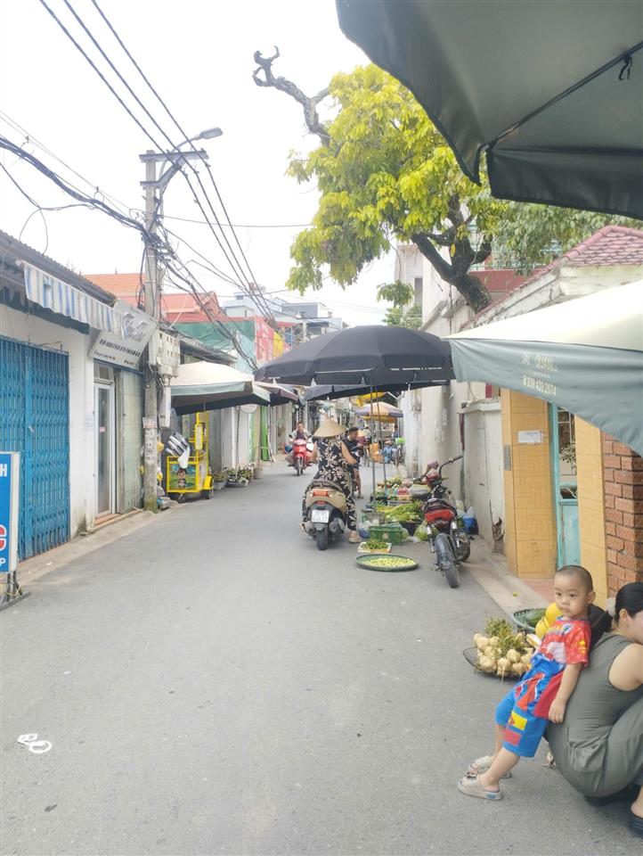 Bán đất mặt đường chính trùng quán  sát chợ ninh hiệp  vị trí kinh doanh hiếm  giá hơn 8 tỷ