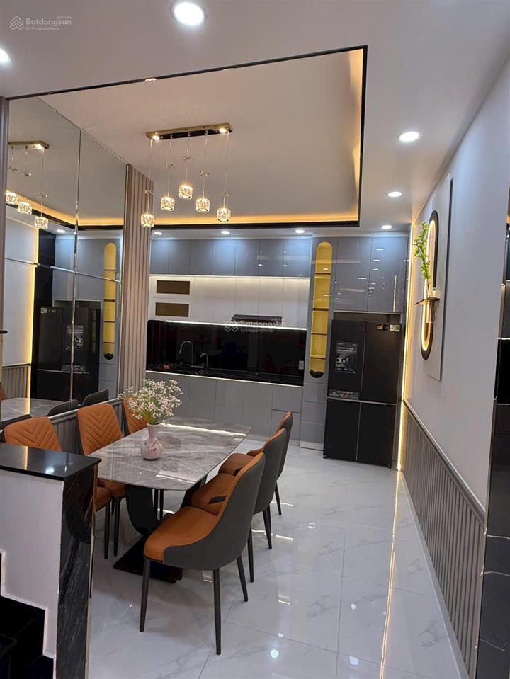 Cần bán gấp nhà hẻm xe hơi phường phú thuận q7