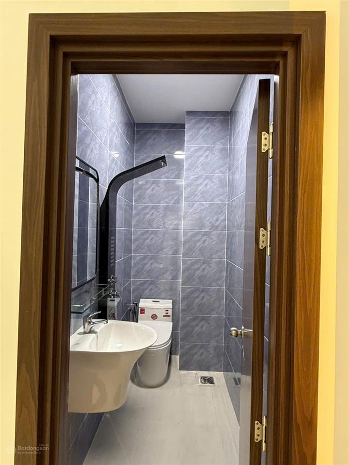 Cần bán gấp nhà hẻm xe hơi phường phú thuận q7