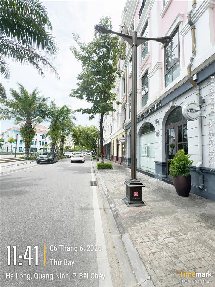 Bán tòa nhà khách sạn the twin tại lô 31  32, premier village hạ long, 100 tỷ, giá tốt