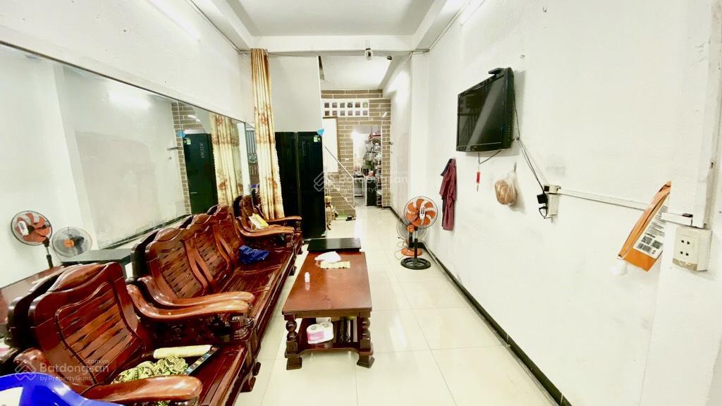 Nhà đẹp lý chính thắng  cách mt chỉ 30m  thẳng trục  dt (3x 15m)  4pn