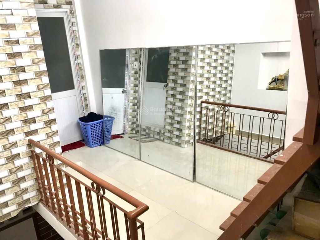 Nhà đẹp lý chính thắng  cách mt chỉ 30m  thẳng trục  dt (3x 15m)  4pn