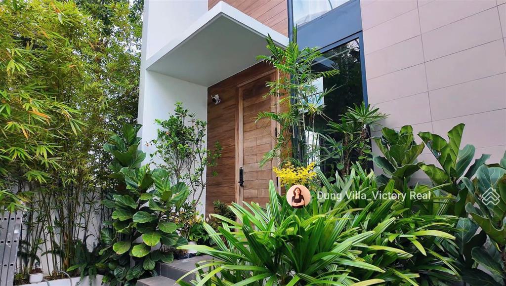 Bán villa sân vườn nghỉ dưỡng, view triệu đô, khe sanh, p 10, chỉ 20 tỷ