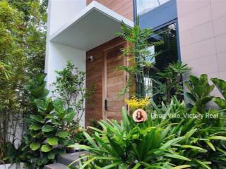 Bán villa sân vườn nghỉ dưỡng, view triệu đô, khe sanh, p 10, chỉ 20 tỷ