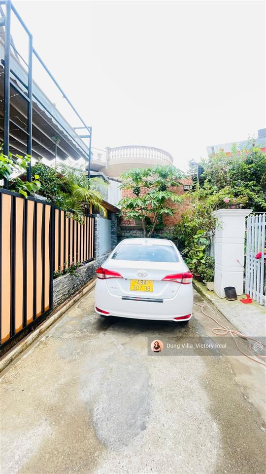 Sở hữu villa nghỉ dưỡng đậm chất đà lạt ngay lõi trung tâm,khu nam hồ giá chỉ 10tỷ