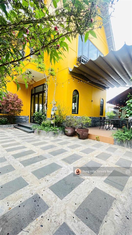 Sở hữu villa nghỉ dưỡng đậm chất đà lạt ngay lõi trung tâm,khu nam hồ giá chỉ 10tỷ