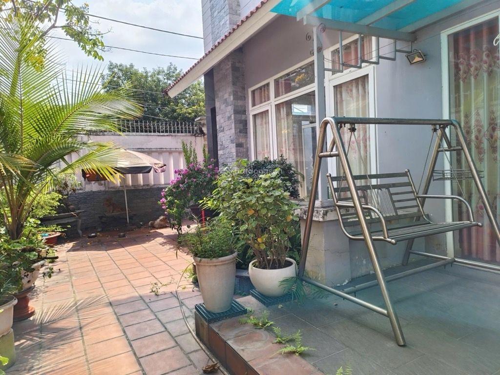 Bán biệt thự phường tây thạnh, gần chế lan viên  150m2, ngang 13m  18 tỷ