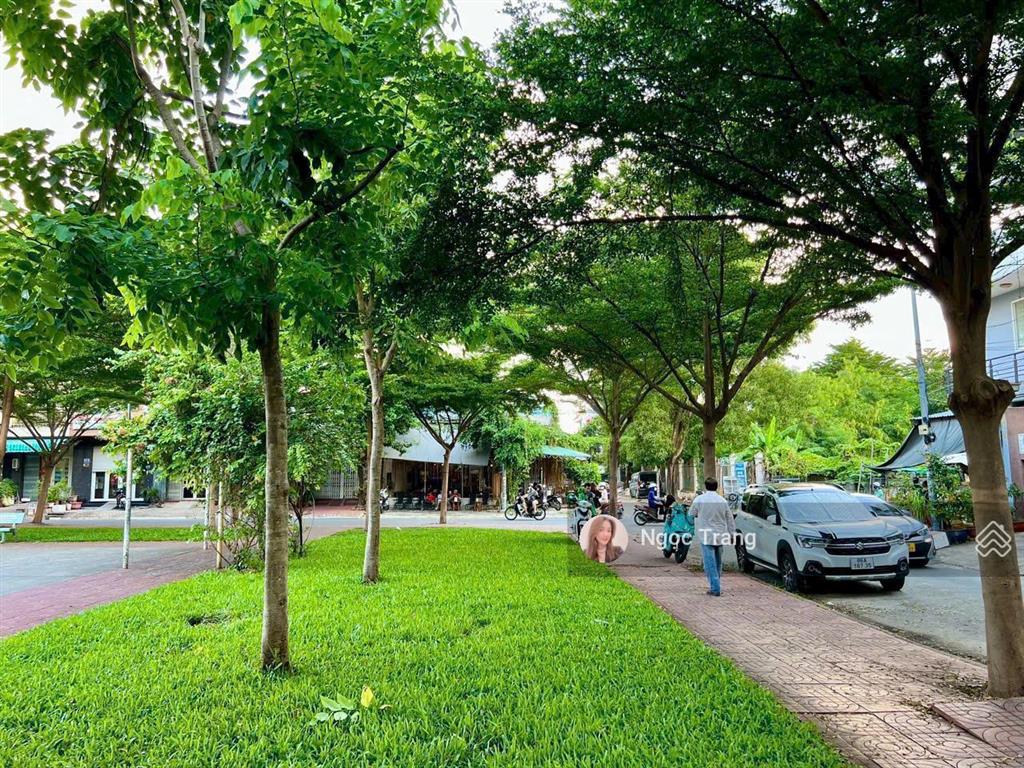 Chủ cần bán lại nhà cấp 4, 101,1m2 ngang 5m xây dựng 4 tầng sẵn hợp đồng cho thuê rao 13.9 tỷ tl