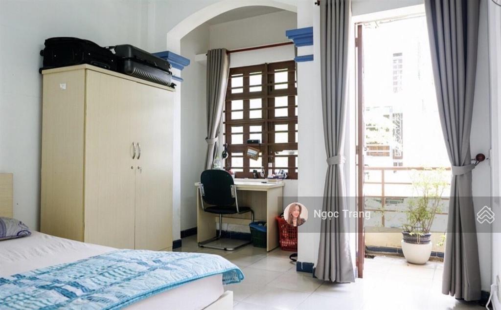 Siêu phẩm duy nhất! nhà đẹp ngay khu dân cư a.b,c nguyễn hữu cảnh bình thạnh 4tầng đang có hđ 28tr