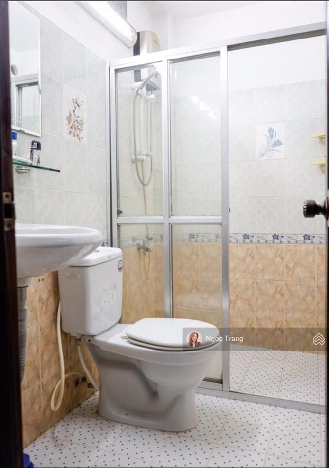 Siêu phẩm duy nhất! nhà đẹp ngay khu dân cư a.b,c nguyễn hữu cảnh bình thạnh 4tầng đang có hđ 28tr