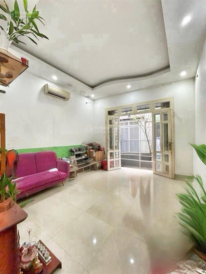 Hẻm xe hơi thẳng 1 trục  bùi văn ba  thông số đẹp  hơn 5 tỷ