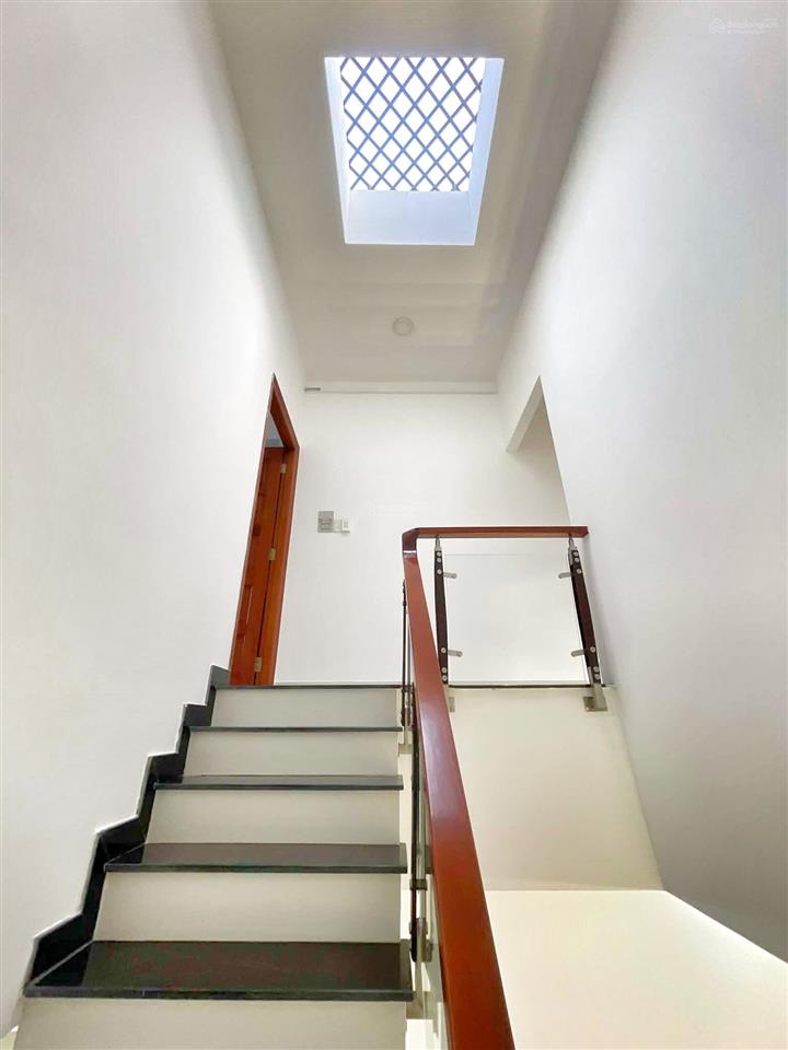 Nhà cạnh đh tài chính  nhà mới ở ngay  khu dân cư hiện hữu  nhỉnh 6 tỷ