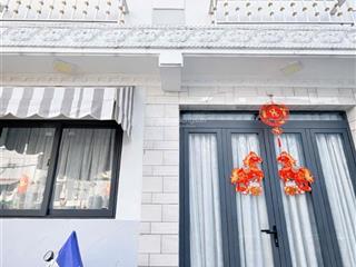 Nhà ngang hiếm 6.5m  ngay cầu phú mỹ  cạnh mặt tiền  nhỉnh 5 tỷ