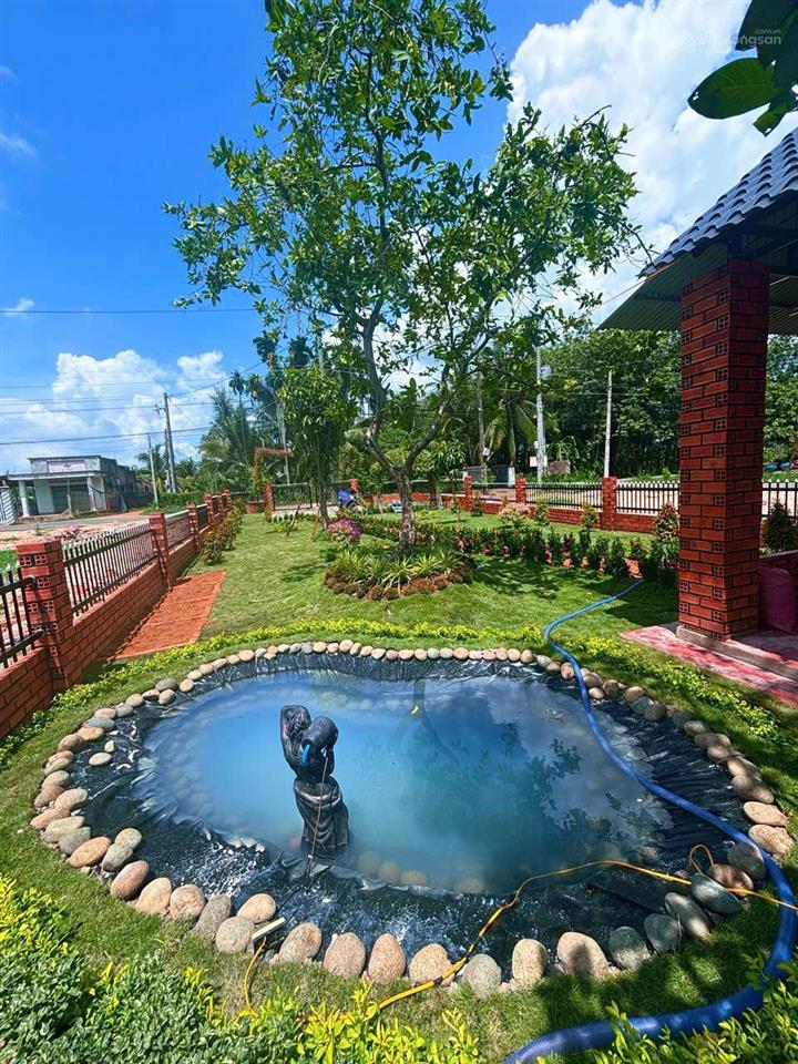 Chủ cần bán nhà vườn cạnh kcn phước đông, diện tích 300m2 sổ hồng riêng giá 1ty690 thương lượng