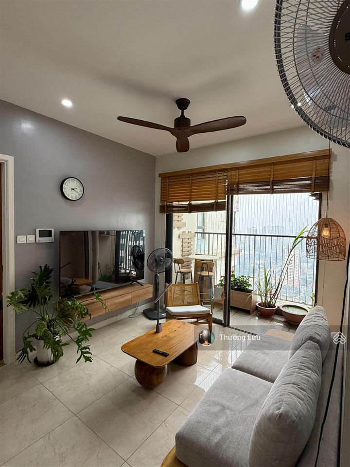 Bán căn hộ 2pn dcapitale trần duy hưng dt 73m2, full đồ cao cấp, giá 9 tỷ