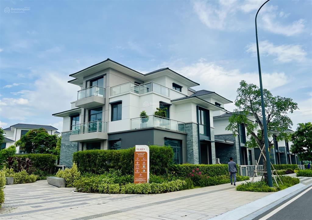 Biệt thự đơn lập gladia góc 3 mặt tiền thoáng không dành cho số đông