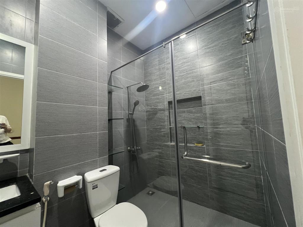 Liền kề 83m2 đường 18m view hồ bơi đầy đủ nội thất giá 13.5 tỷ thương lượng