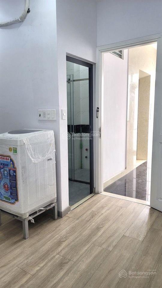 Mặt tiền kinh doanh bùi tư toàn 6 tầng có thang máy thích hợp làm công ty , căn hộ dịch vụ