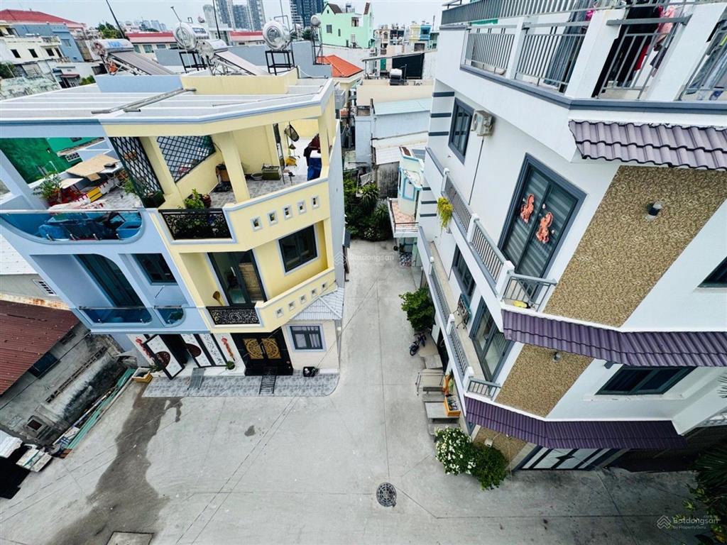 Nhà đẹp lô góc 4 tầng , hẻm xe tải tránh nhau , khu dân trí cao